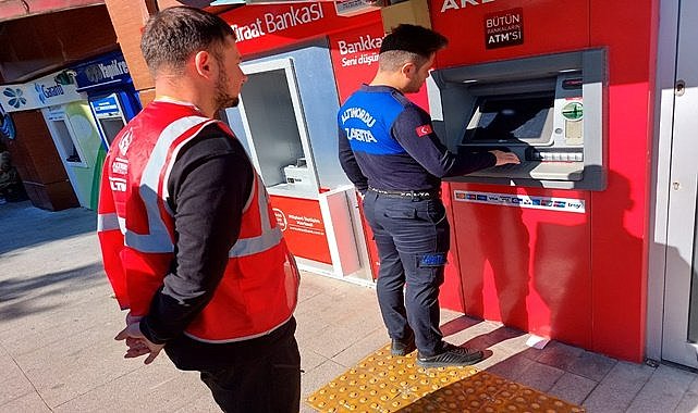 Altınordu Belediyesi'nde işçiler zamlı maaş aldı